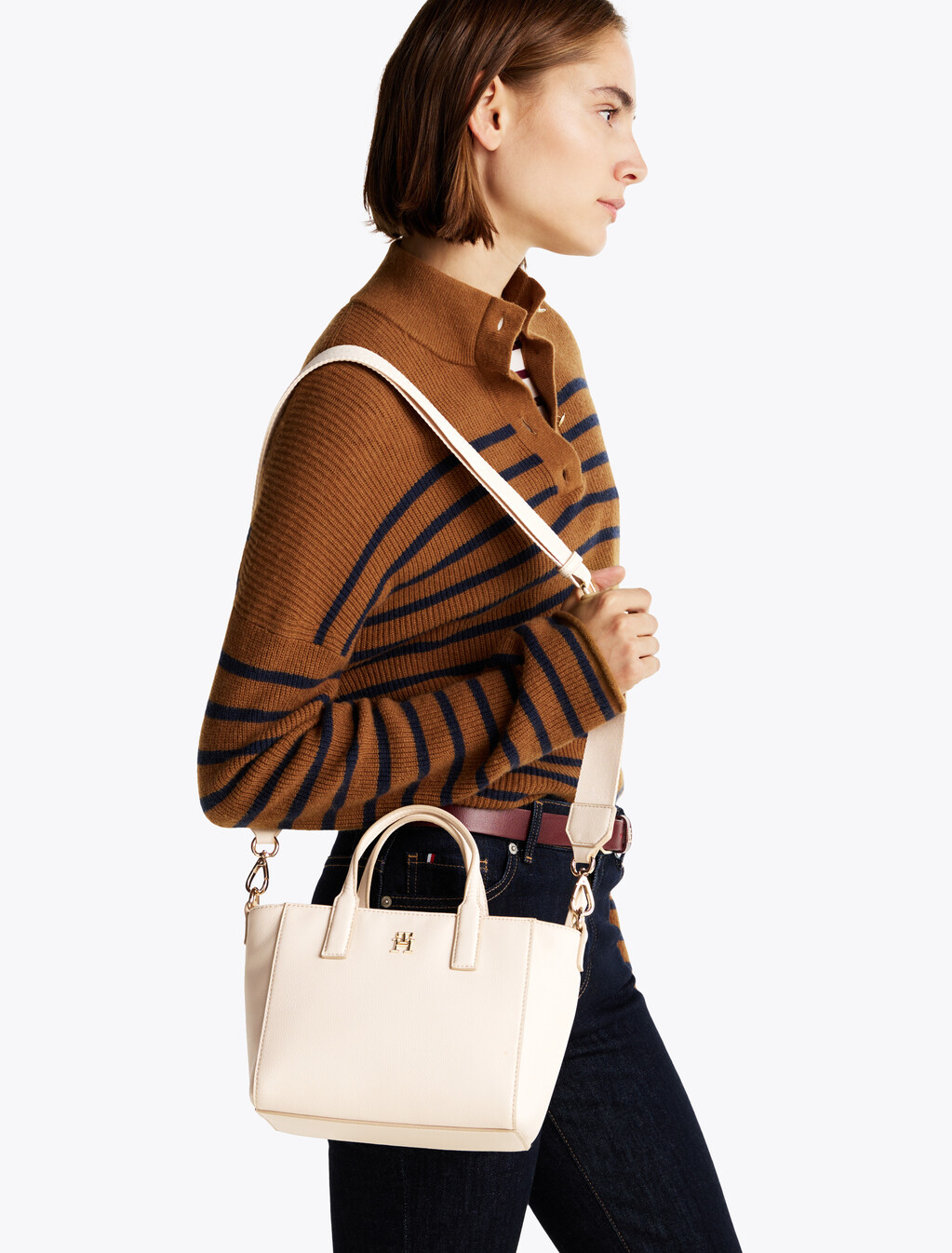 TH Soft Logo Strap Tote, Sugarcane, hi-res