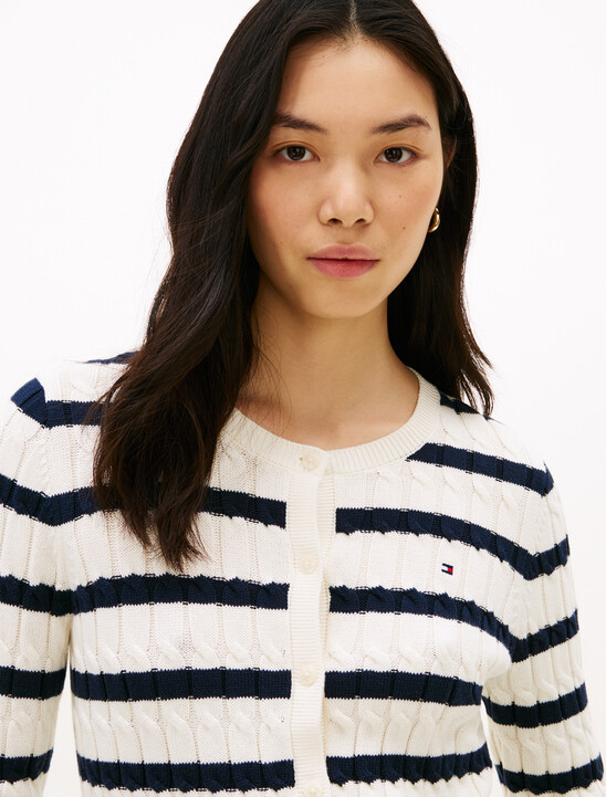 Mid-Gauge Cable Knit Round Neck Cardigan