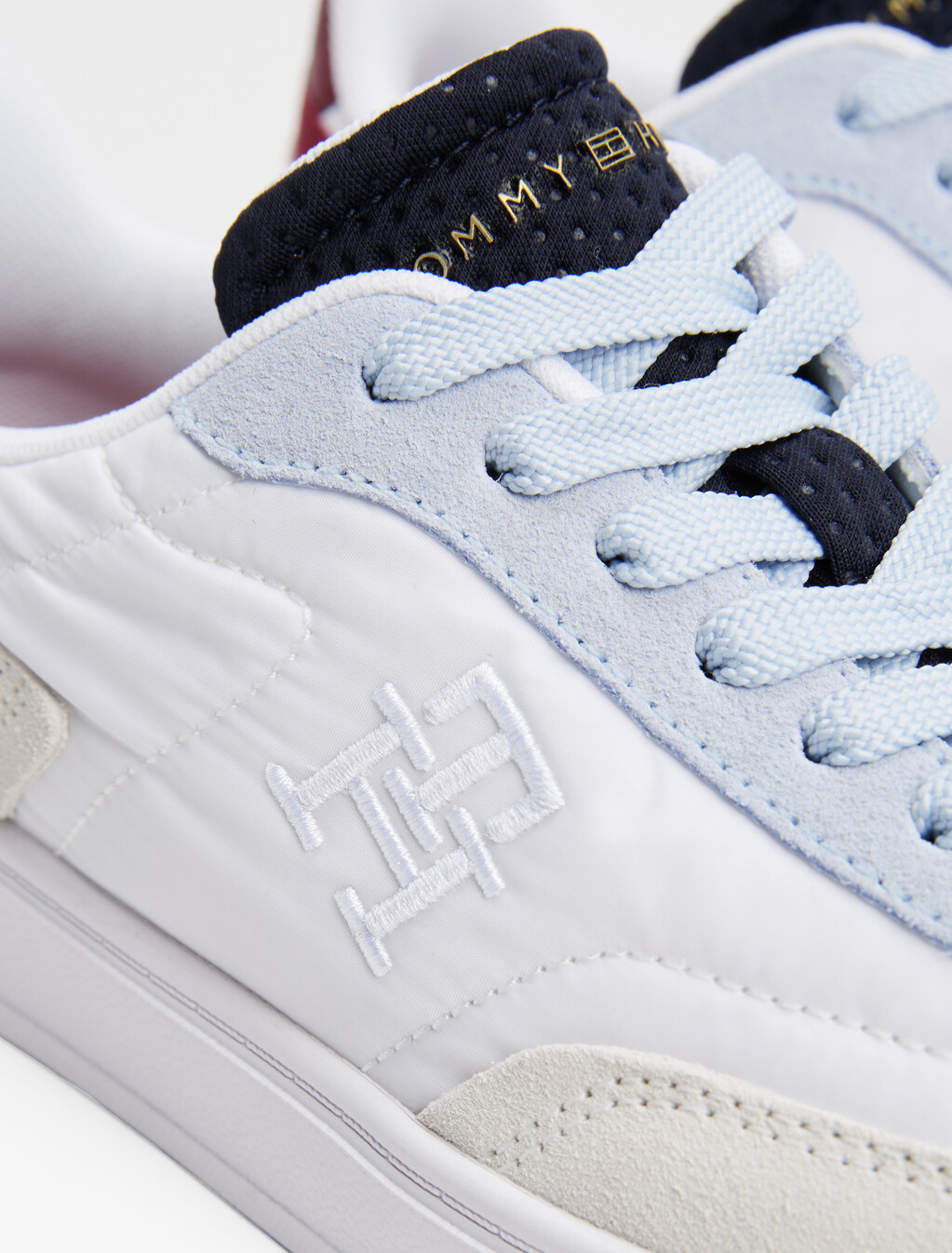 Heritage Suede Trainers, White/Breezy Blue, hi-res