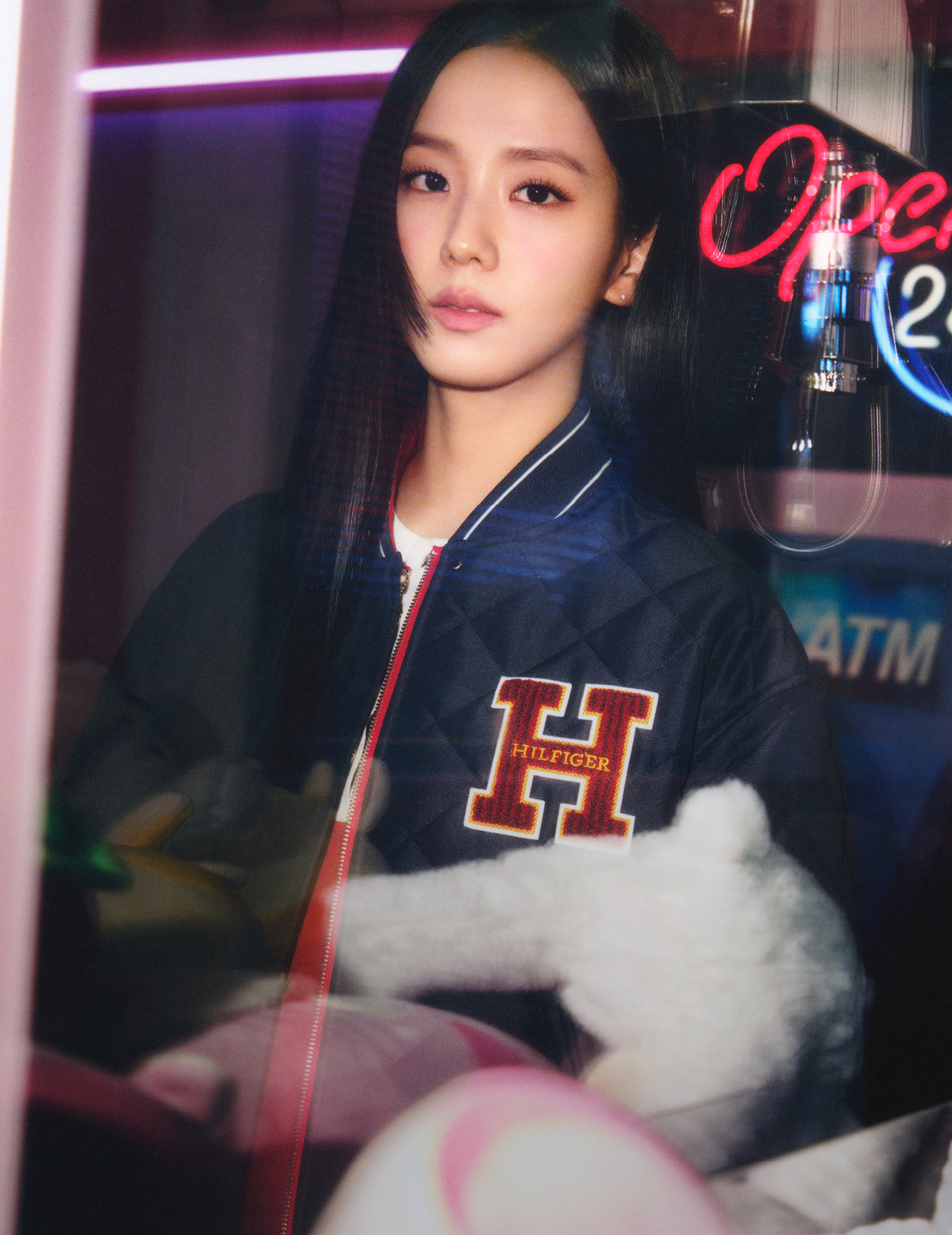 Tommy Hilfiger featuring Jisoo